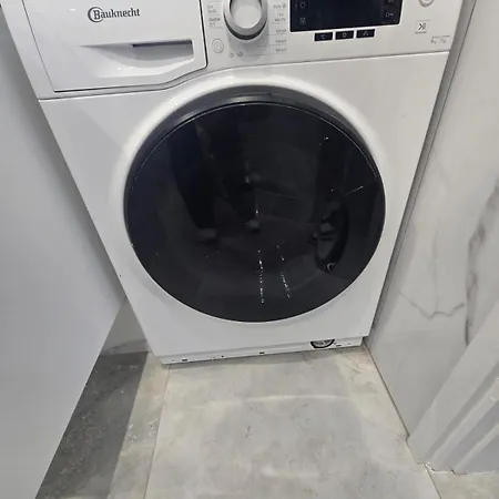 Lazuli Beachfront Sea View Ap 34 Апартаменти Ларнака