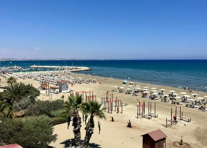 Apartment Lazuli Beachfront Sea View Ap 34 Larnaka