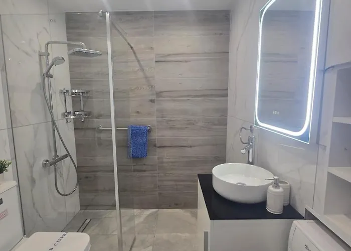 Lazuli Beachfront Sea View Ap 34 Apartment *