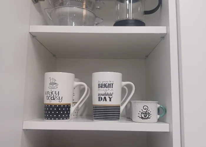 Lazuli Beachfront Sea View Ap 34 * Larnaka