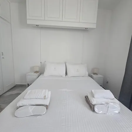 Lazuli Beachfront Sea View Ap 34 * Lárnaka