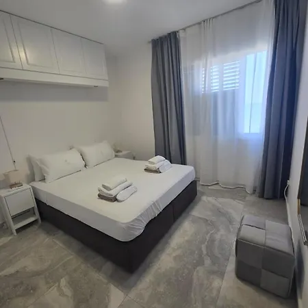 Lazuli Beachfront Sea View Ap 34 Apartment Larnaca