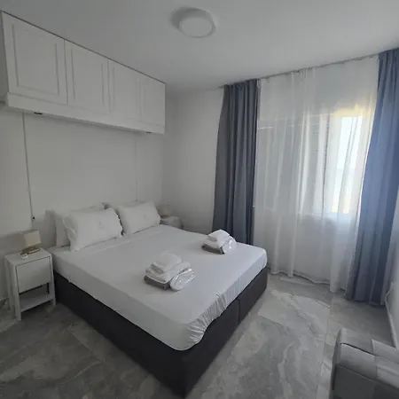 Lazuli Beachfront Sea View Ap 34 Larnaka