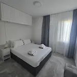 Lazuli Beachfront Sea View Ap 34 Larnaca